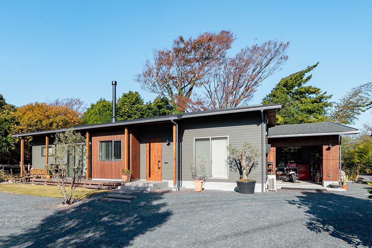 お客様インタビュー「夫婦で話し合いを重ねて叶えた、家族が集まる理想の平屋」